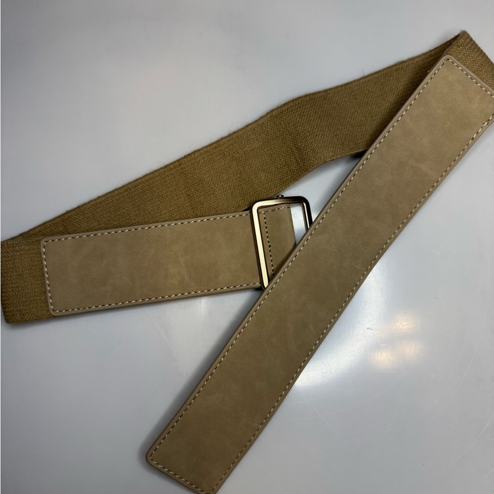 Women’s Banana Republic Tan Leather Belt